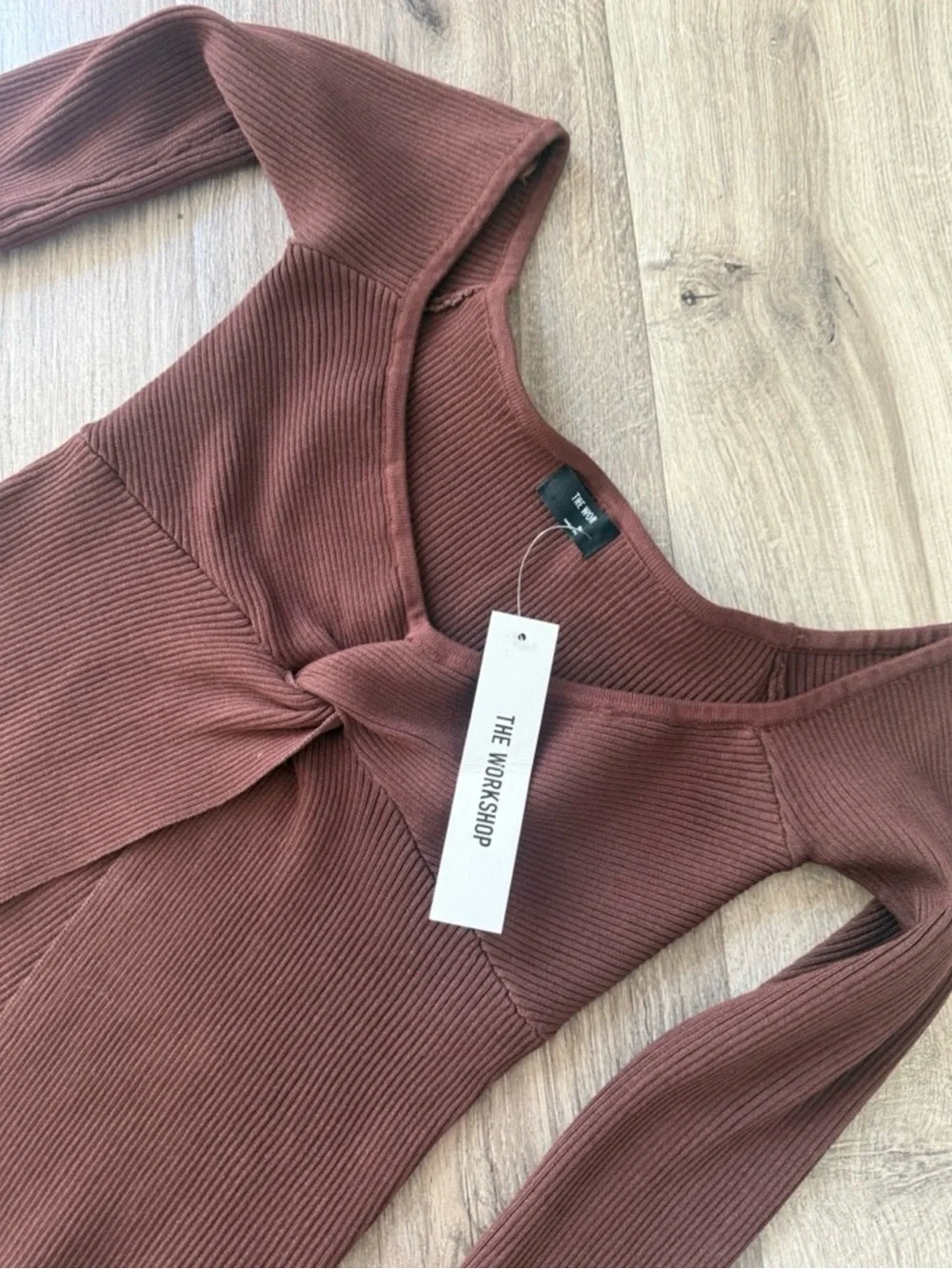 NWT Workshop Twist-Front Ribbed Long-Sleeve Top in Chocolate Brown - Picture 3 of 5